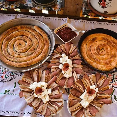 Etno Domacinstvo Miris Bosiljka Mislodin